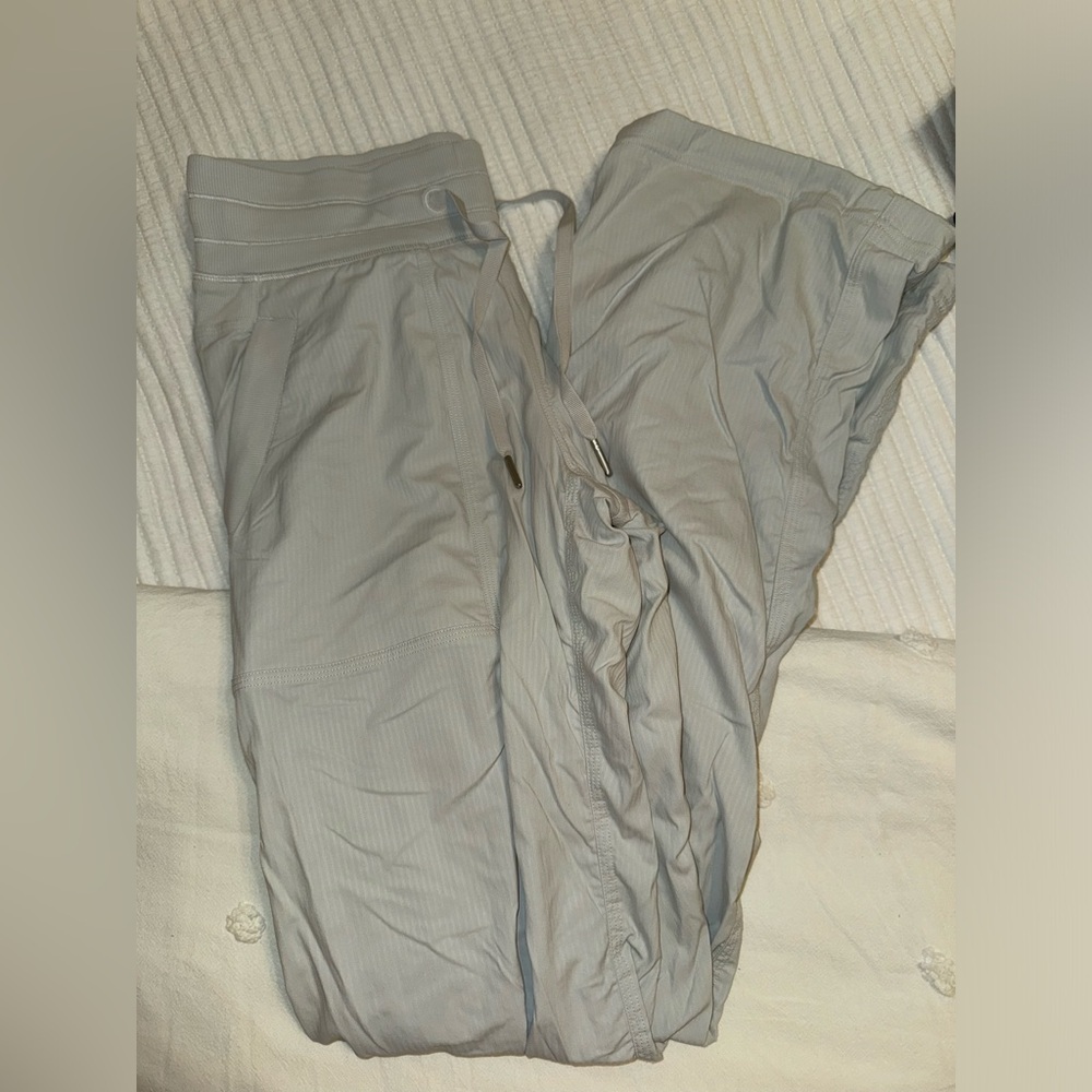 Lululemon Dance Studio Pant III unlined Vapor size 4